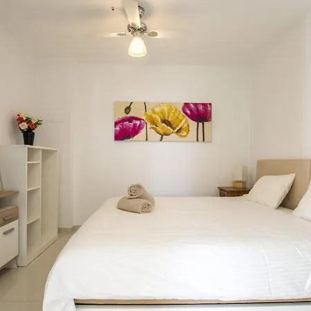 Penthouse Of Views Los Cristianos 아파트